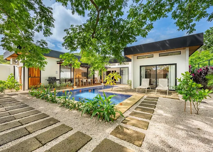 Modern | Private Pool & Garden
